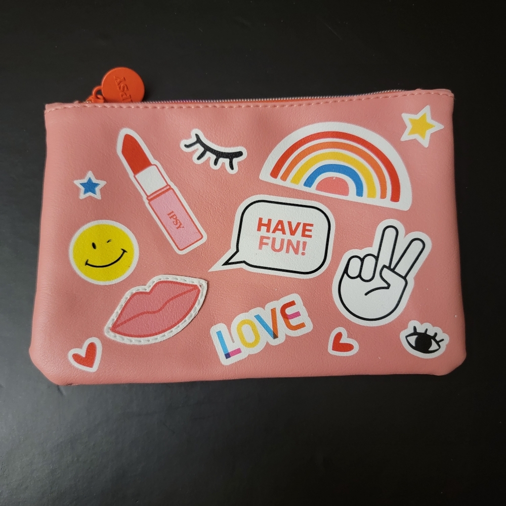 Patch front ipsy glam. Bag